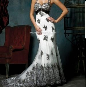 mia Solano Black and white wedding dress